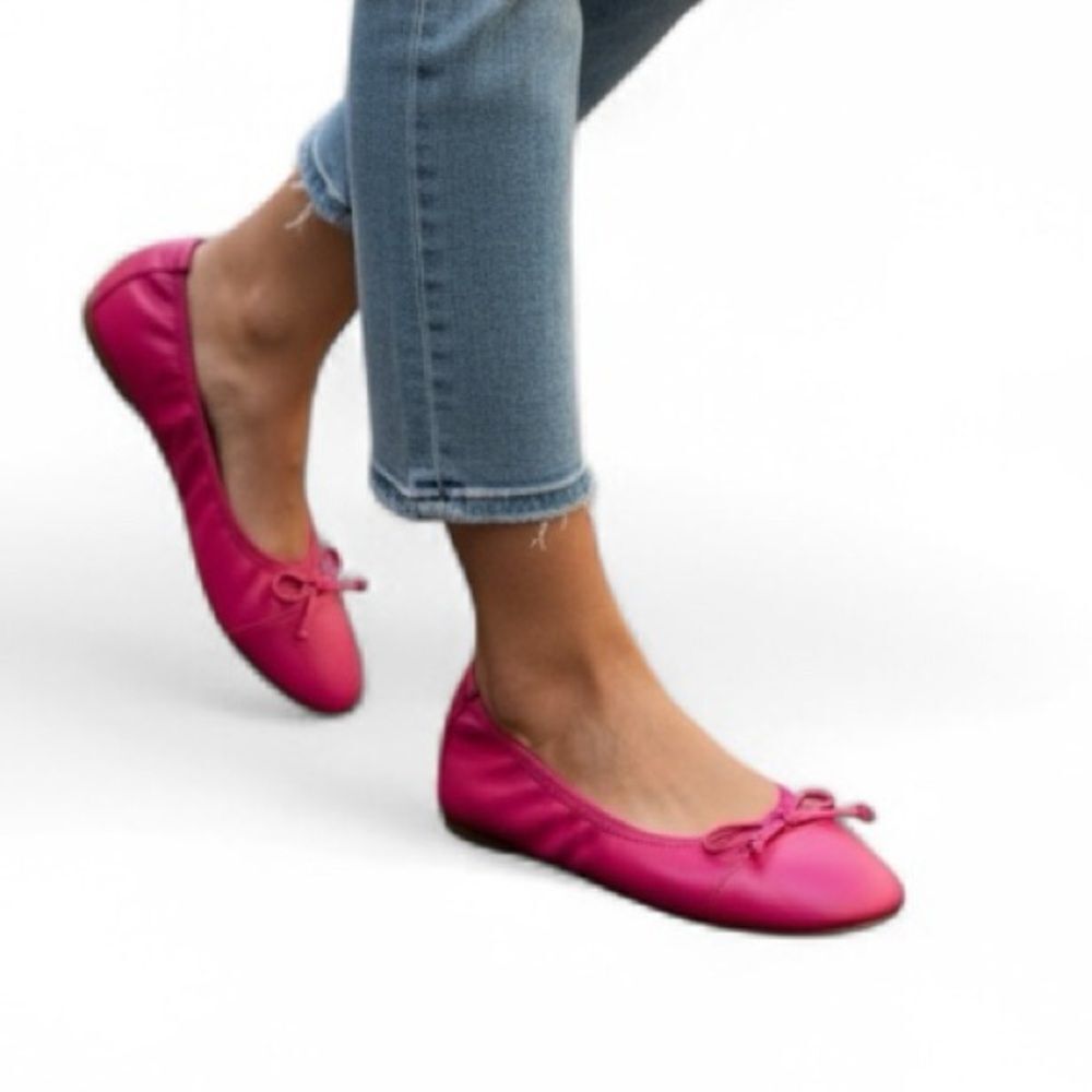 White Mountain Slip on  Pink Ballet Flats(Size 7.5M)